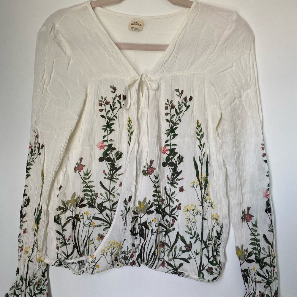 Beach blouse faux wrap O’Neill flowery top